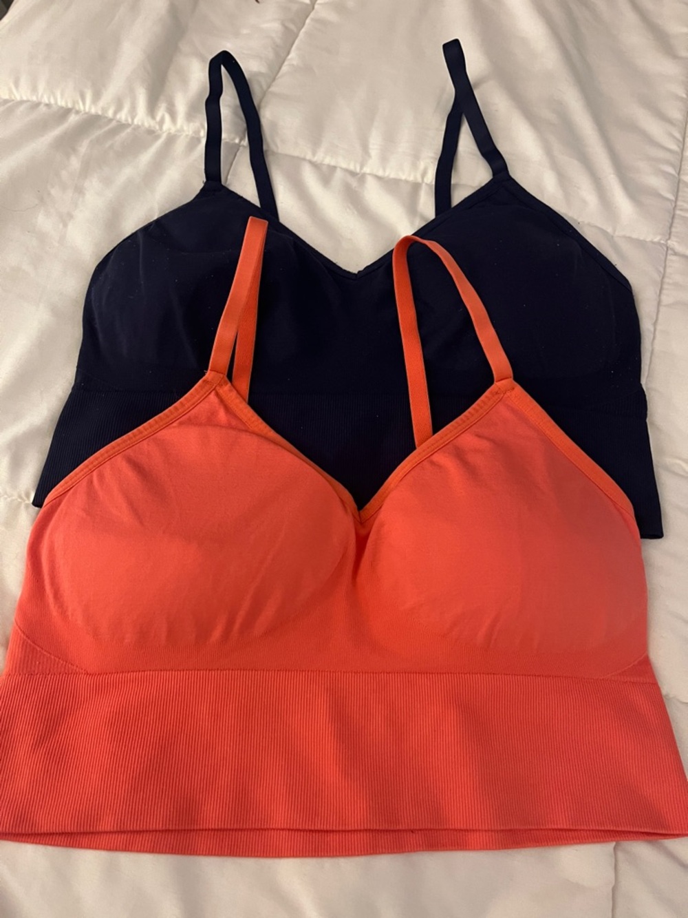 Set of 2 Everyday Seamless Bralette - 1 Navy, 2 Coral XL